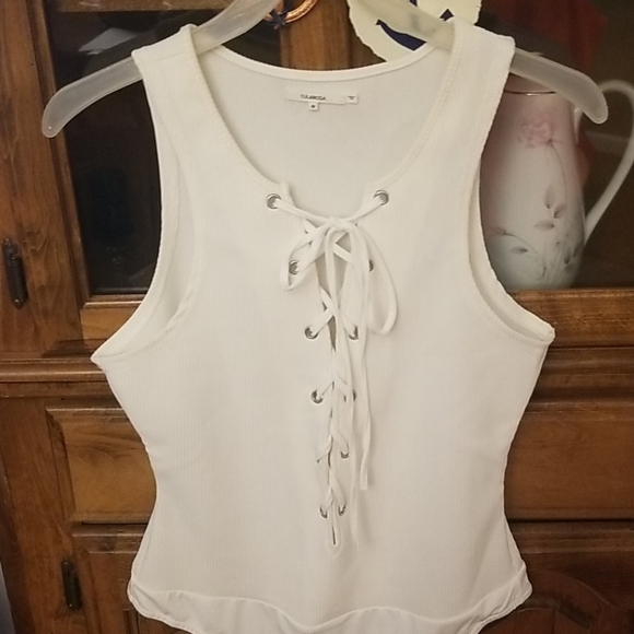 Tularosa white bodysuit - Picture 3 of 9